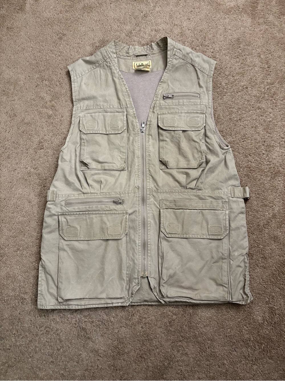 Vintage Classic LL Bean Mesh Fishing Vest Women’s Small Khaki Tan Color W/ Patch